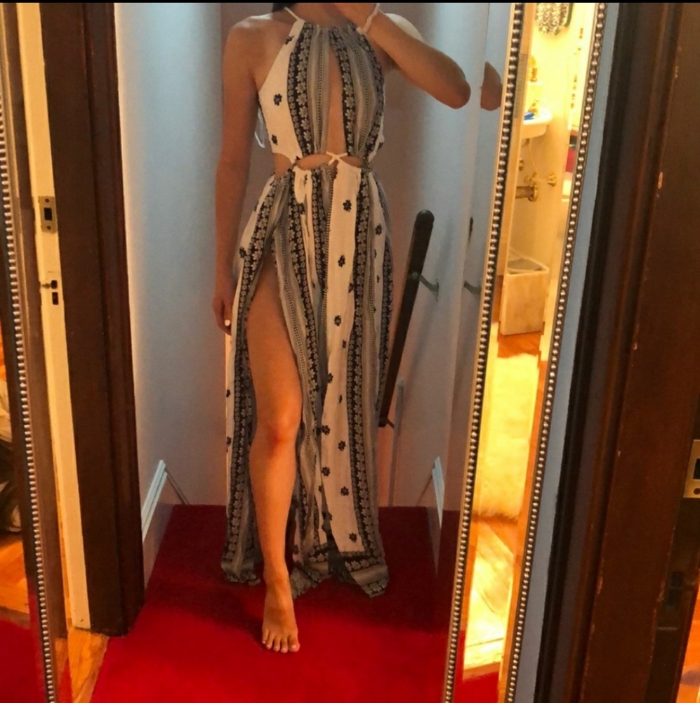 LF maxi dress with slit - Picture 2 of 4